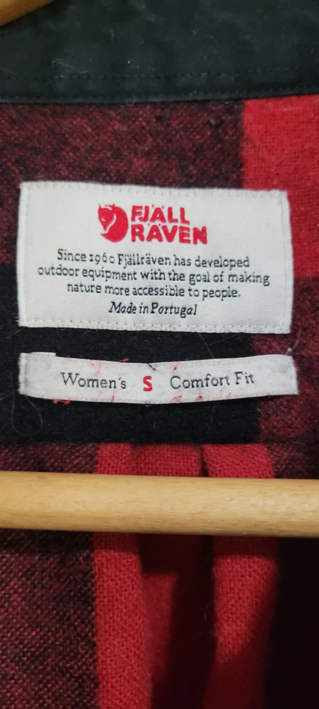 Fjällräven Red & Black Plaid Flannel Shirt - Women's Small - photo 4
