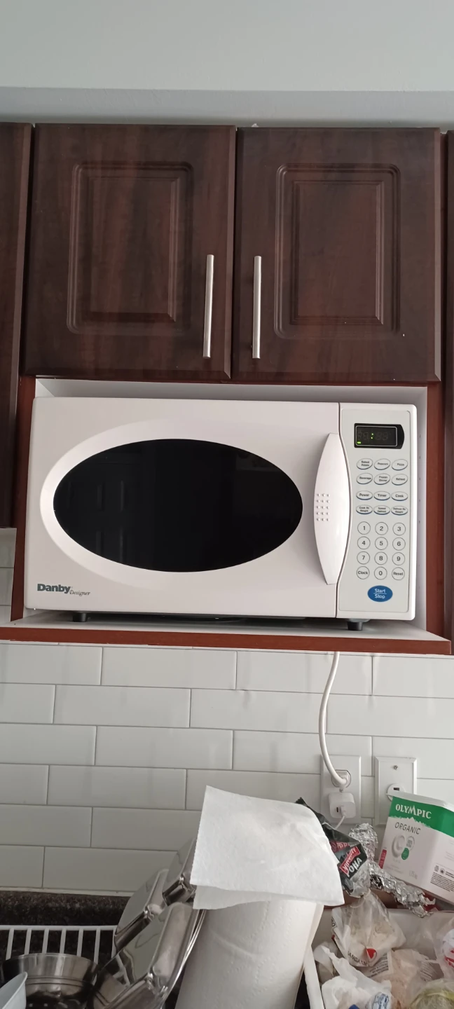 Danby Designer Microwave Oven