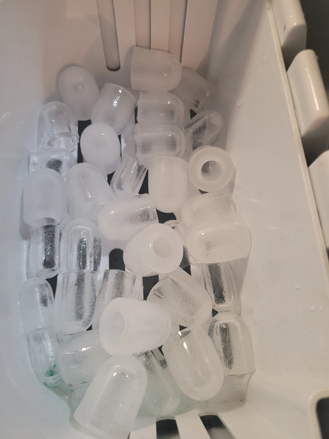 Igloo ICE108 Portable Electronic Ice Maker - photo 5