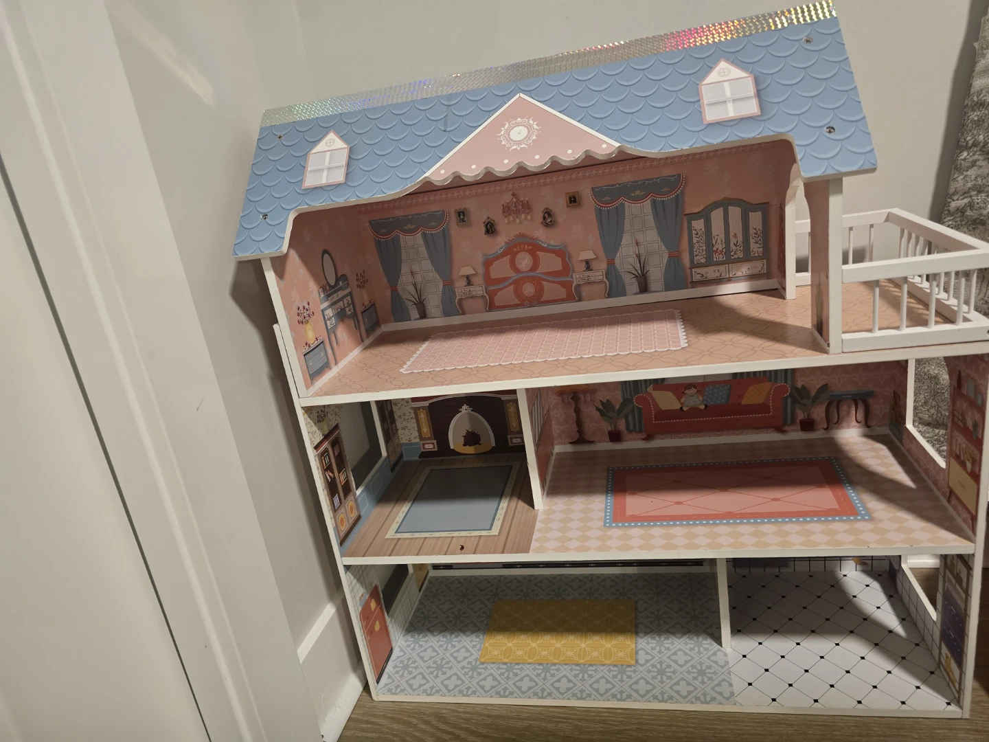 Wooden Dollhouse - photo 2