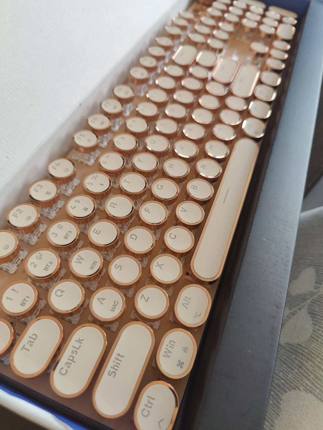 EWEADN Pink Mechanical Keyboard - photo 3