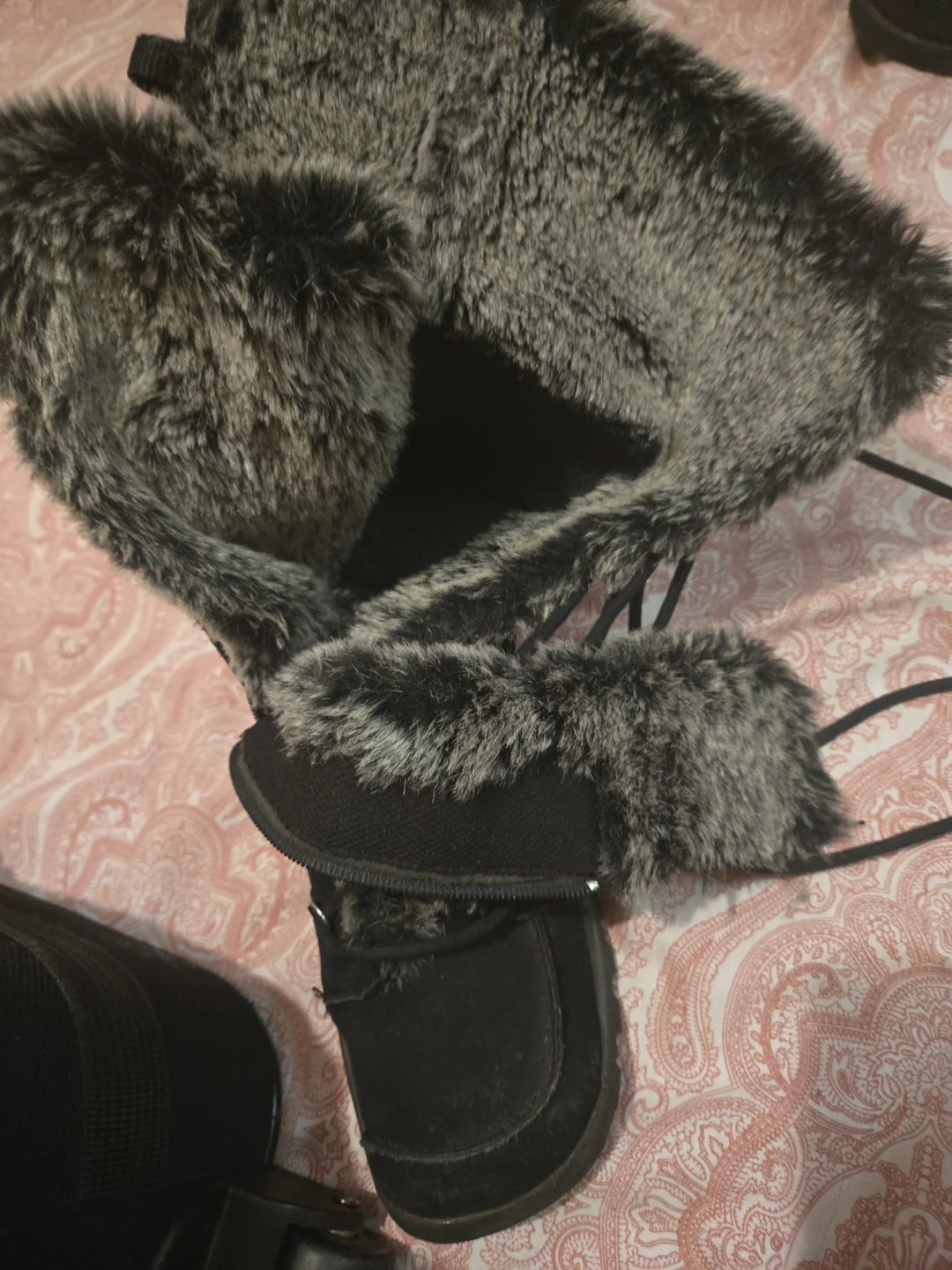 Skechers Black Faux Fur Lined Winter Boots - photo 5