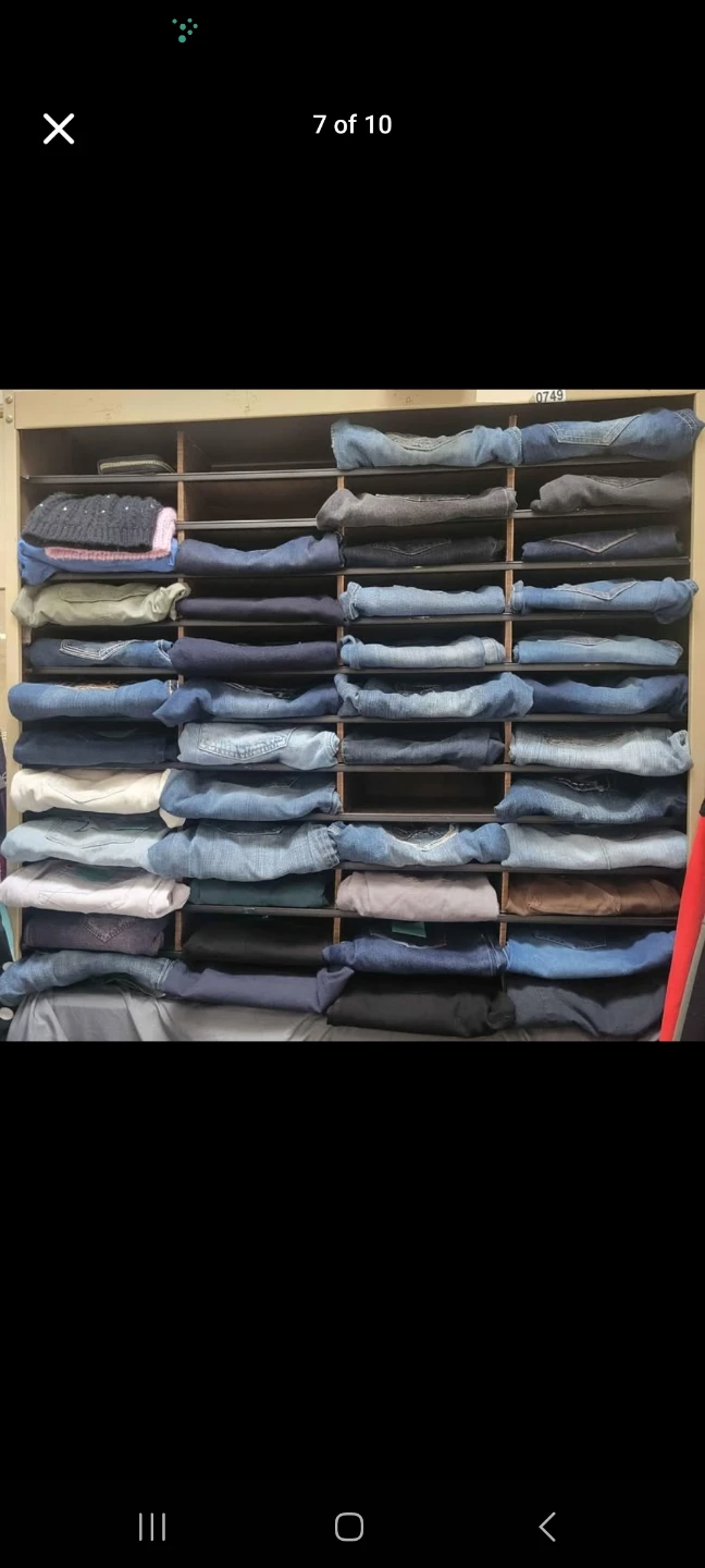 Closet Clearout - photo 4