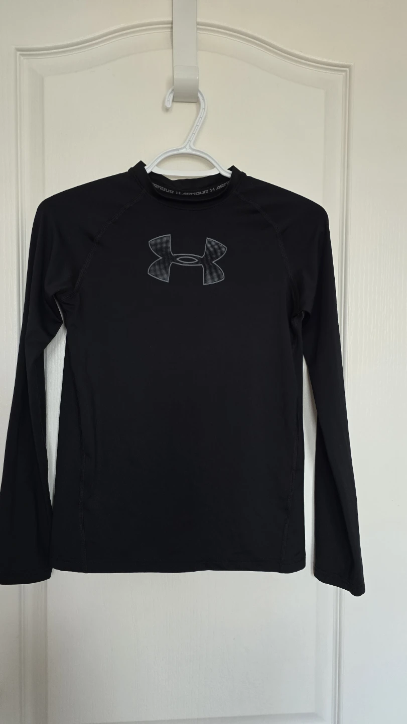 NEW Under Armour HeatGear Long Sleeve Compression Shirt YXL
