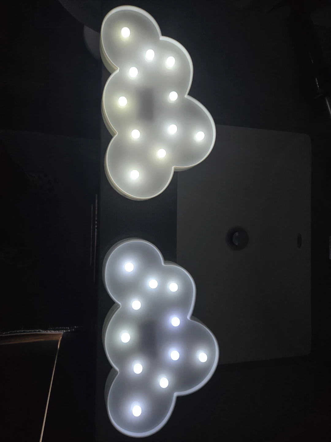 Cloud Shaped LED Night Light - photo 2