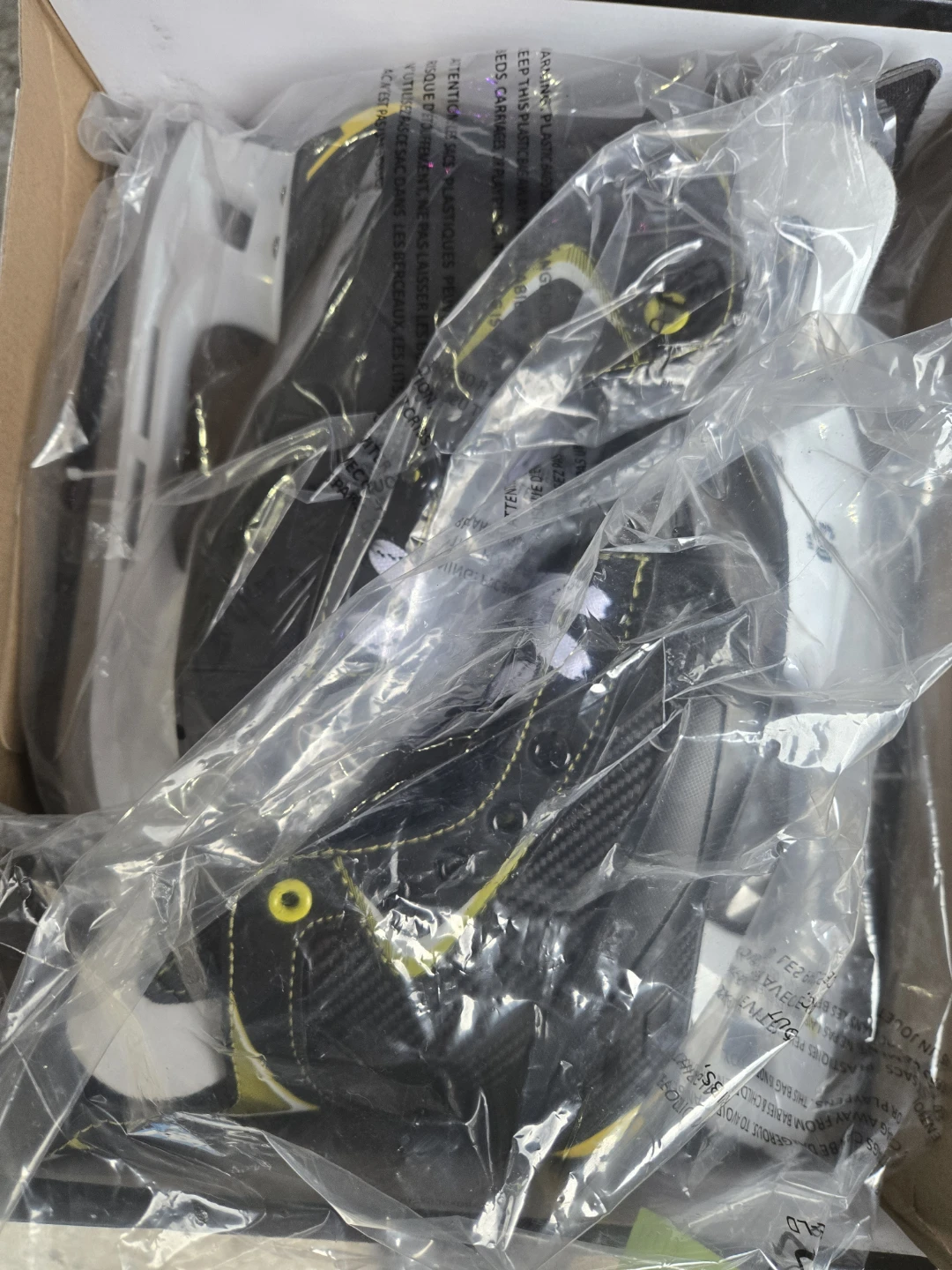 New Skates Youth Size 5 Black - photo 3