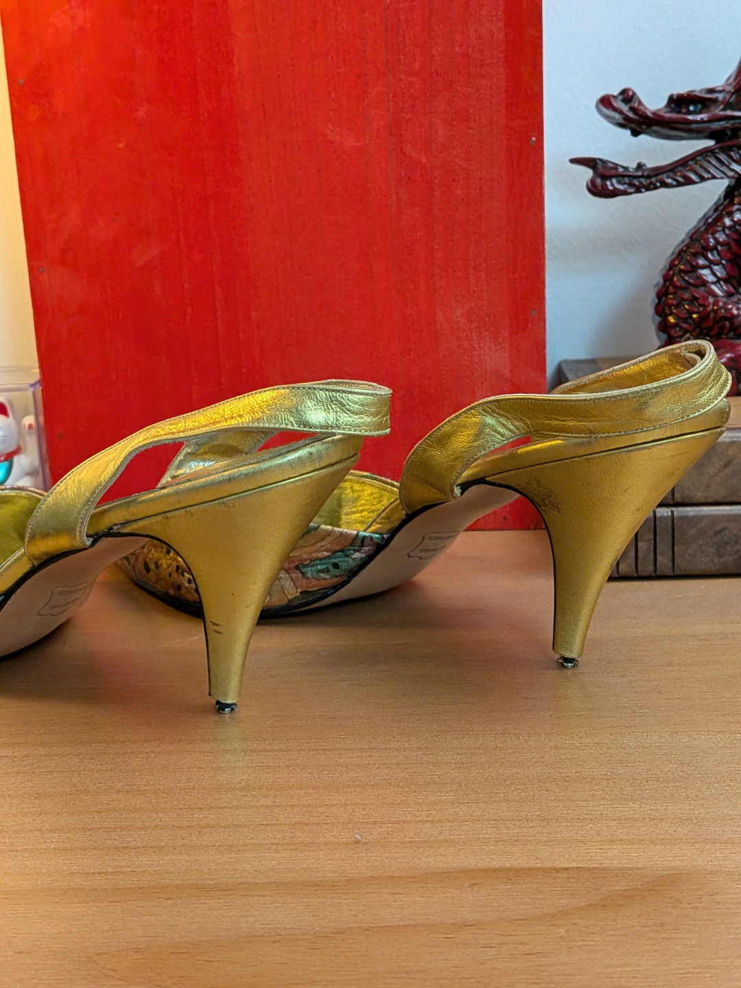 🌼 Vintage Gold Slingback Heels 🌞 size 9 ✨ - photo 2