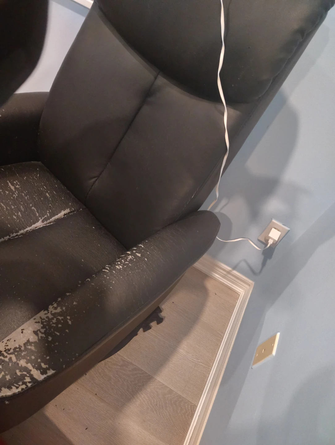 Black Faux Leather Recliner Chair - photo 3