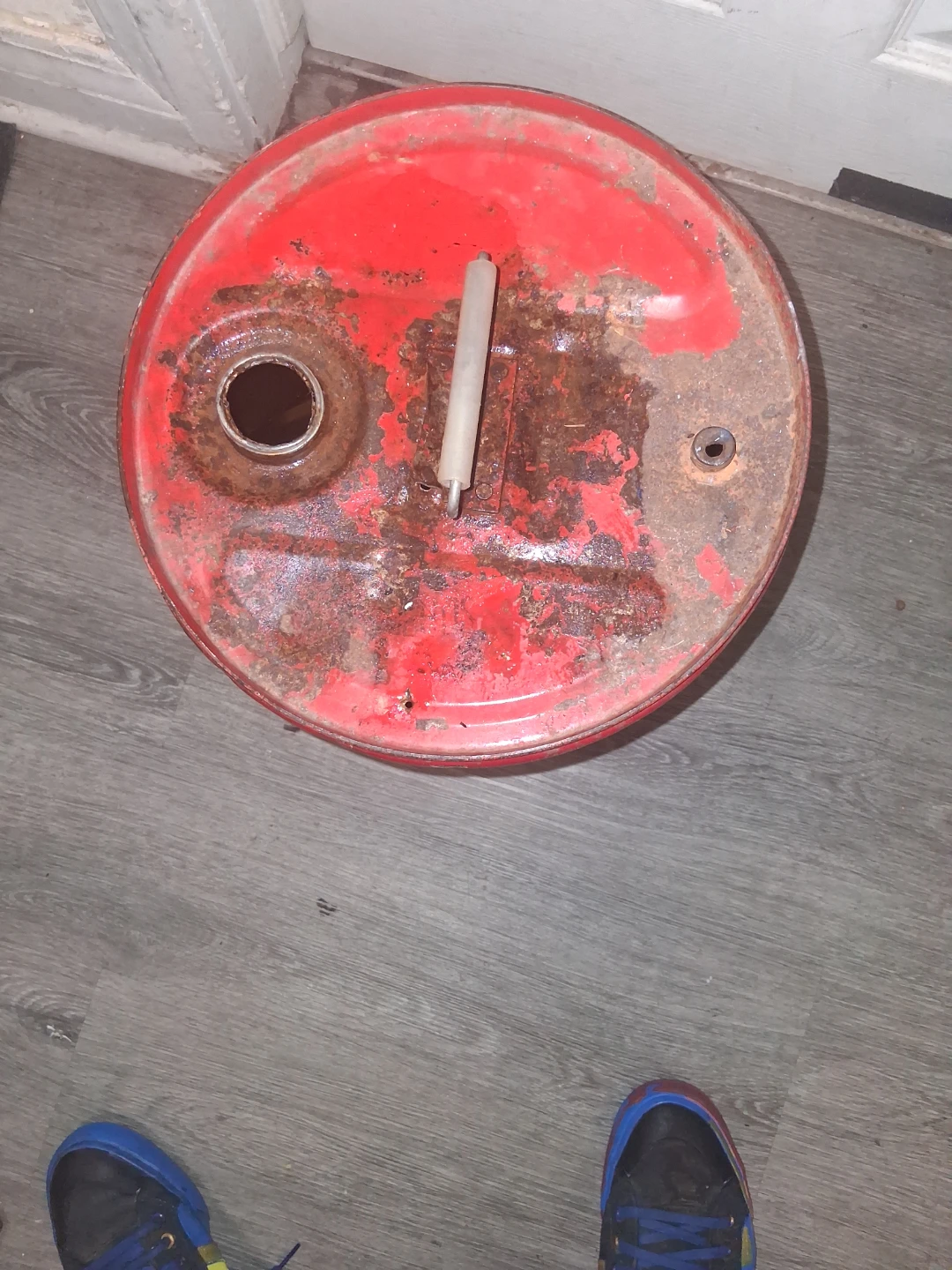 Vintage Esso Imperial 5 Gallon Oil Can - photo 2