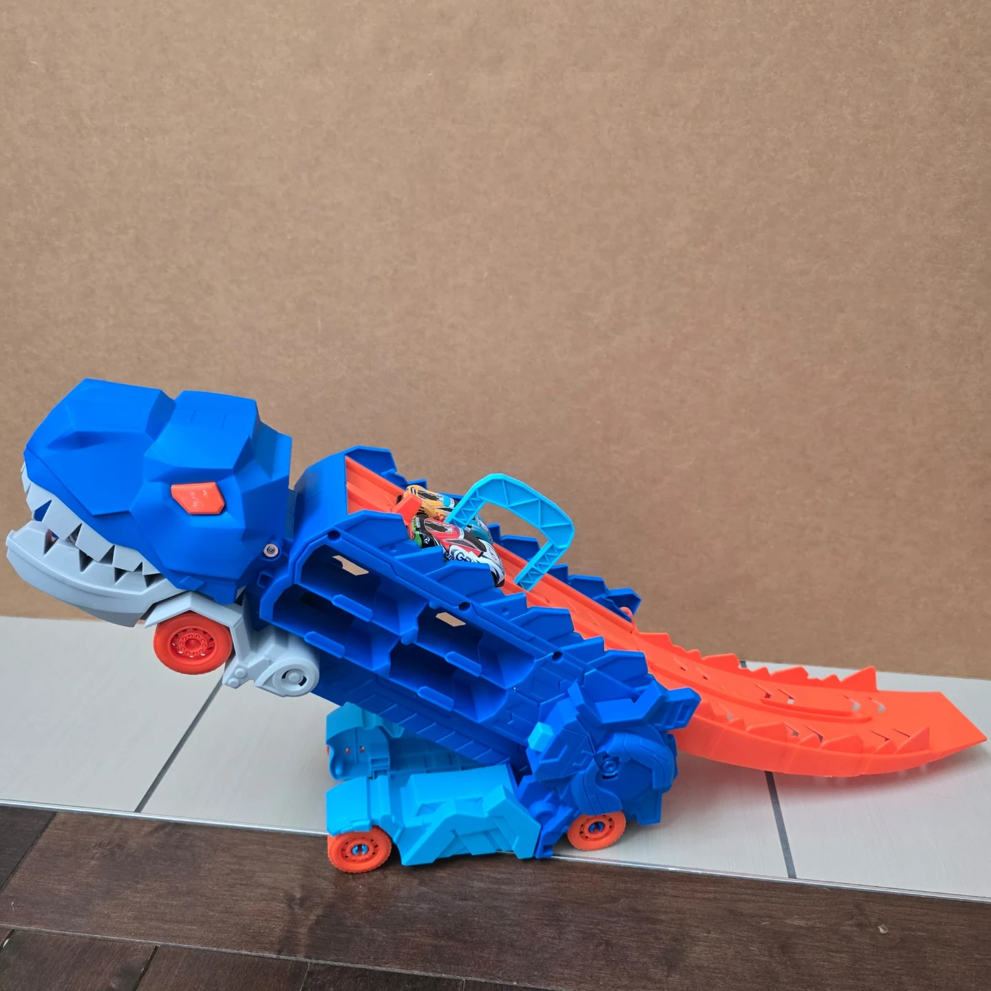 🦖 Dinosaur Car Carrier with 12 Cars (Brand new) - photo 5