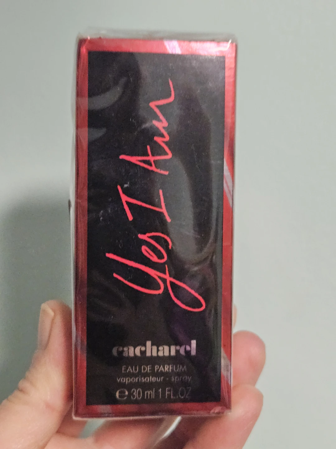 Cacharel Yes I Am Eau de Parfum Spray 30ml / 1 fl.oz