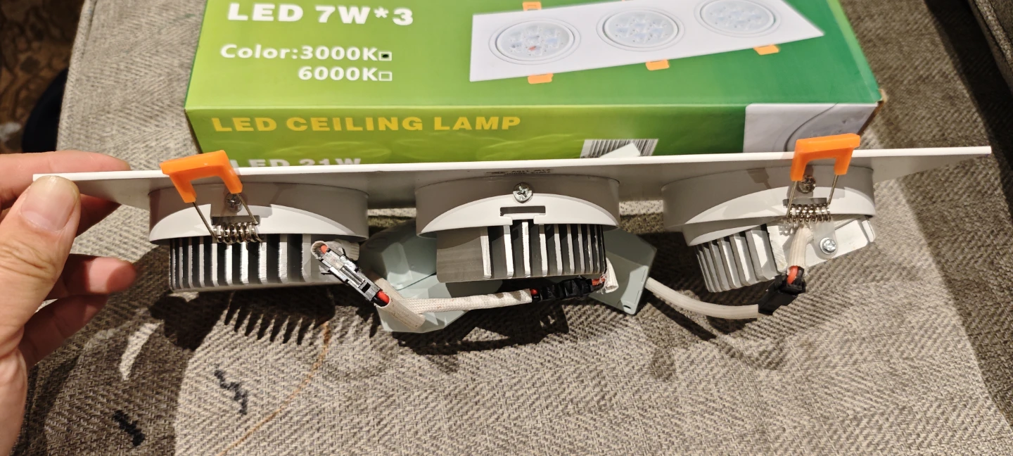 White LED Ceiling Lamp - Dimmable, 21W $30/1 box or $70/3 boxes - photo 3