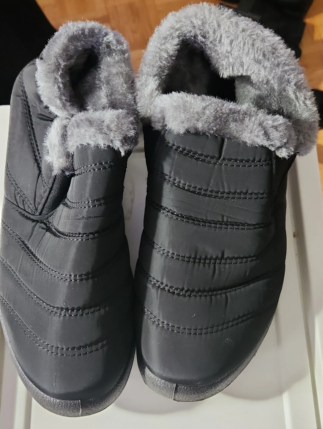 Black Winter Boots with Fur Lining