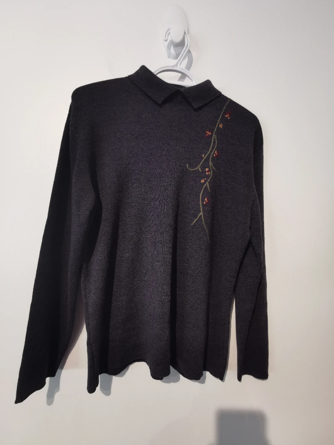 Dark Grey Wool Sweater with Floral Embroidery - photo 4