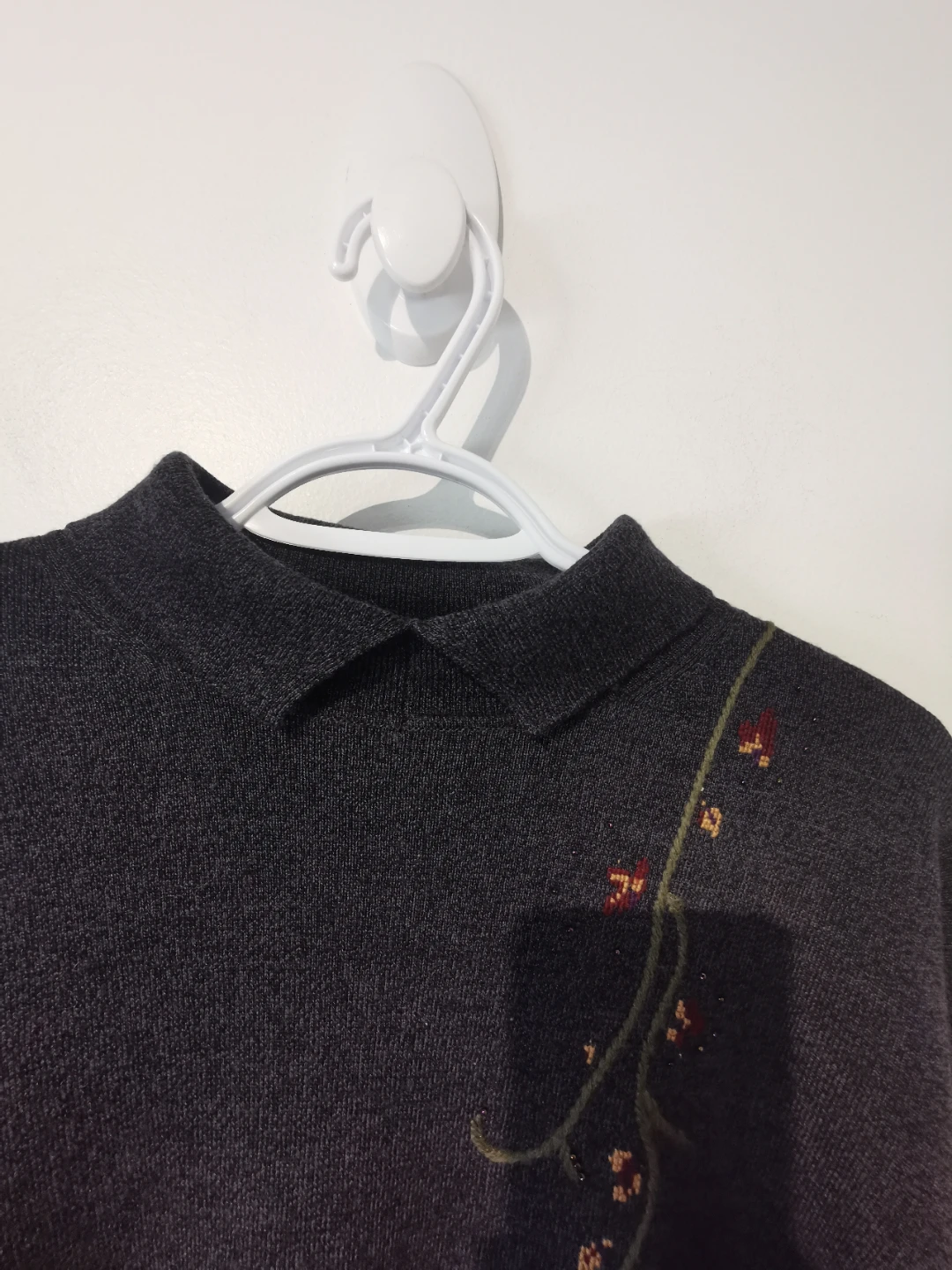 Dark Grey Wool Sweater with Floral Embroidery - photo 5