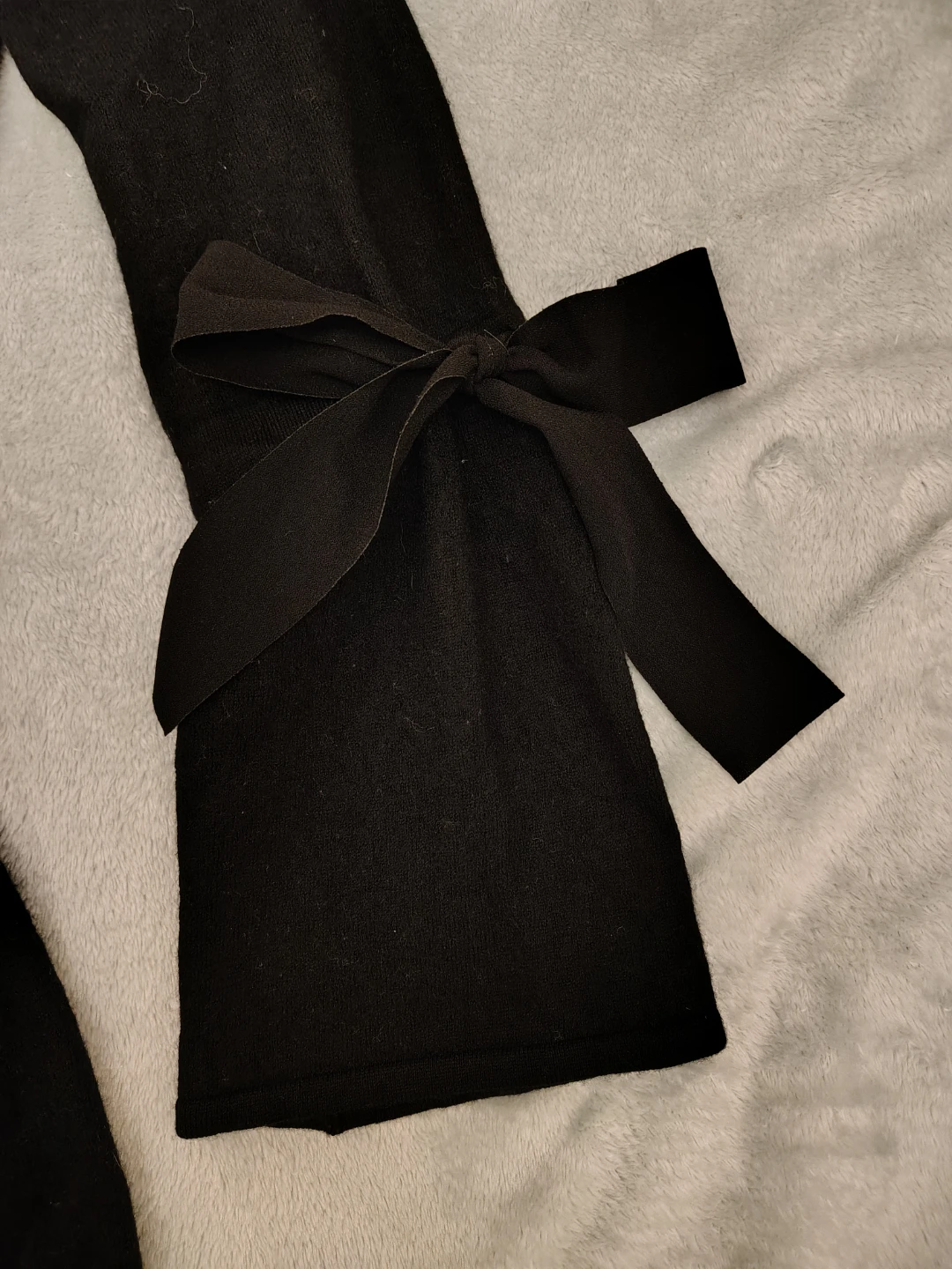 Club Monaco Black Sweater Dress with Bows bell sleeves - XS-S - photo 3