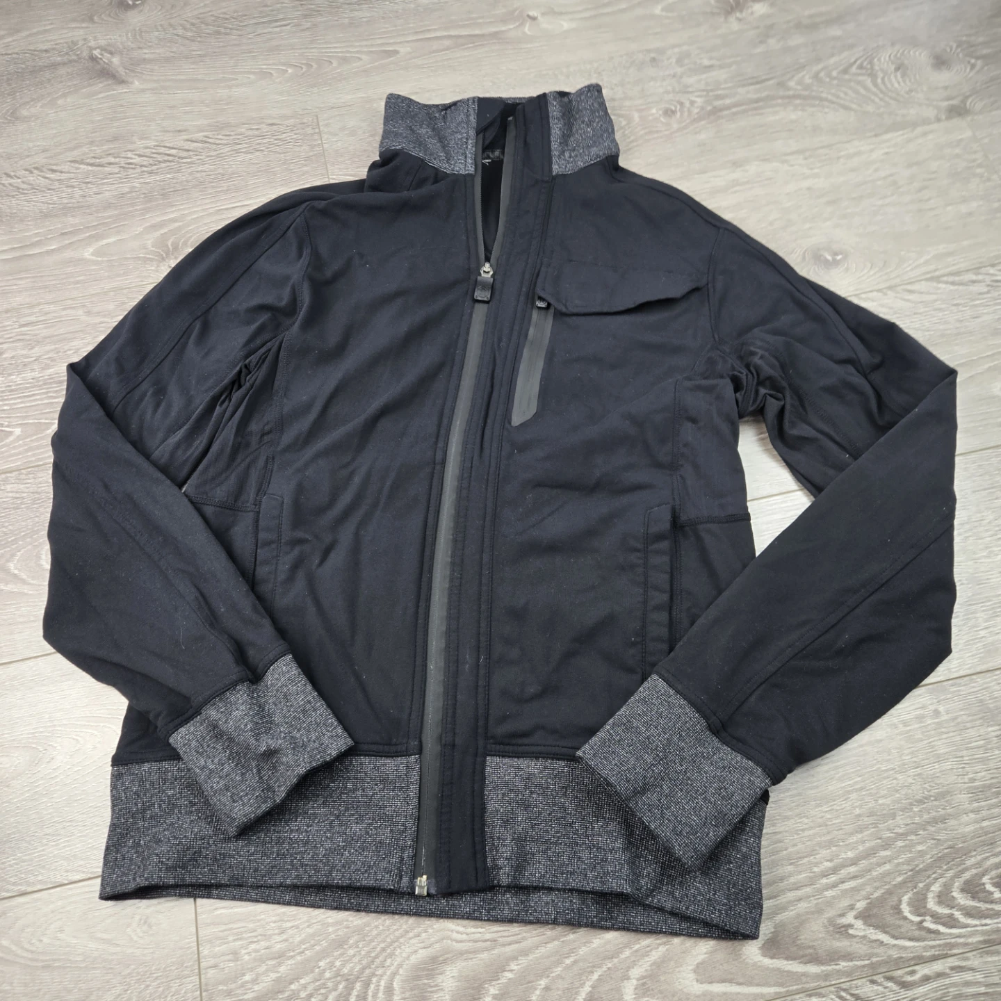 Lululemon jacket mens size medium - photo 3