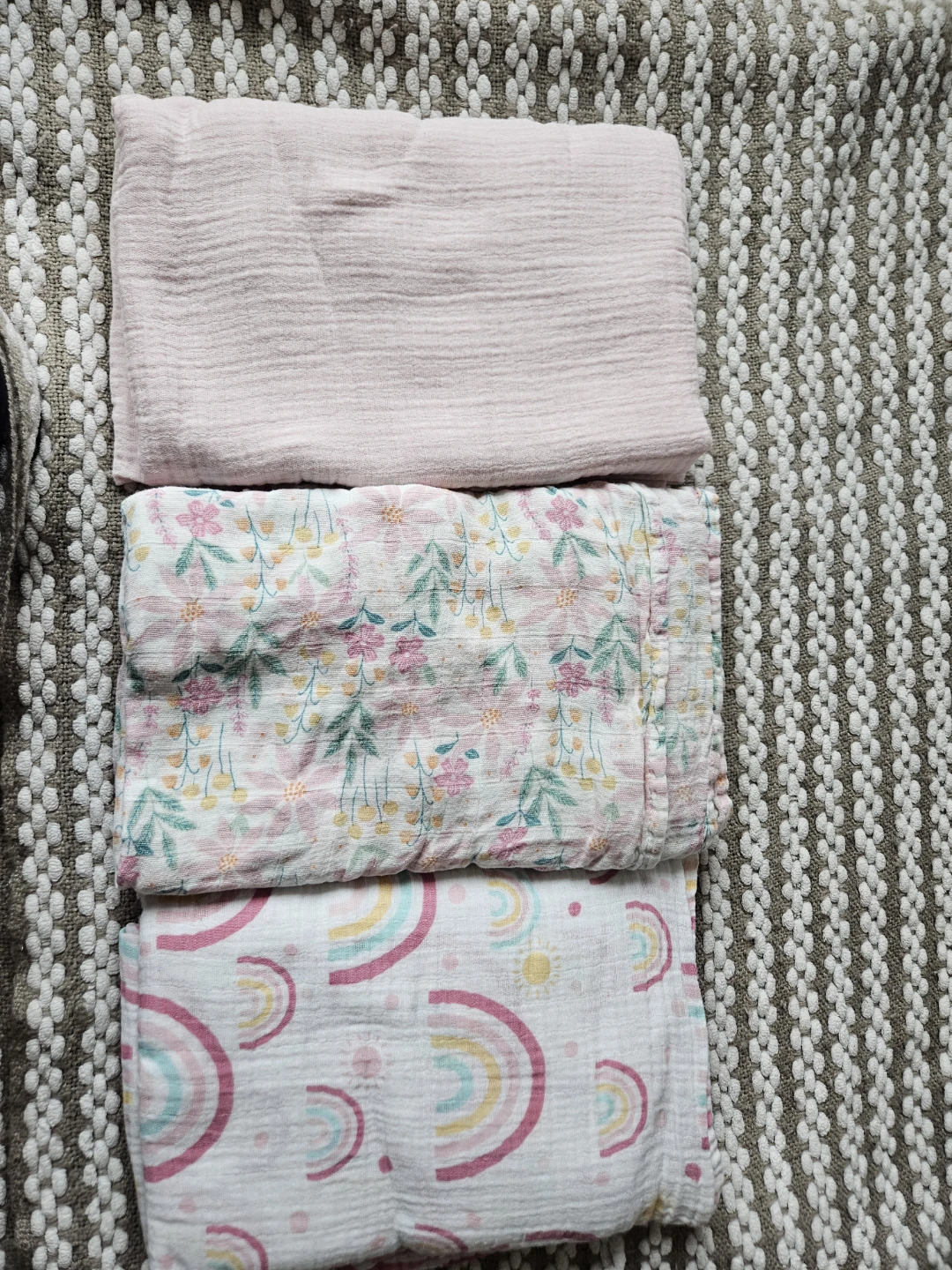 3 Swaddle Blankets - Pink, Floral, Rainbow Patterns - photo 2