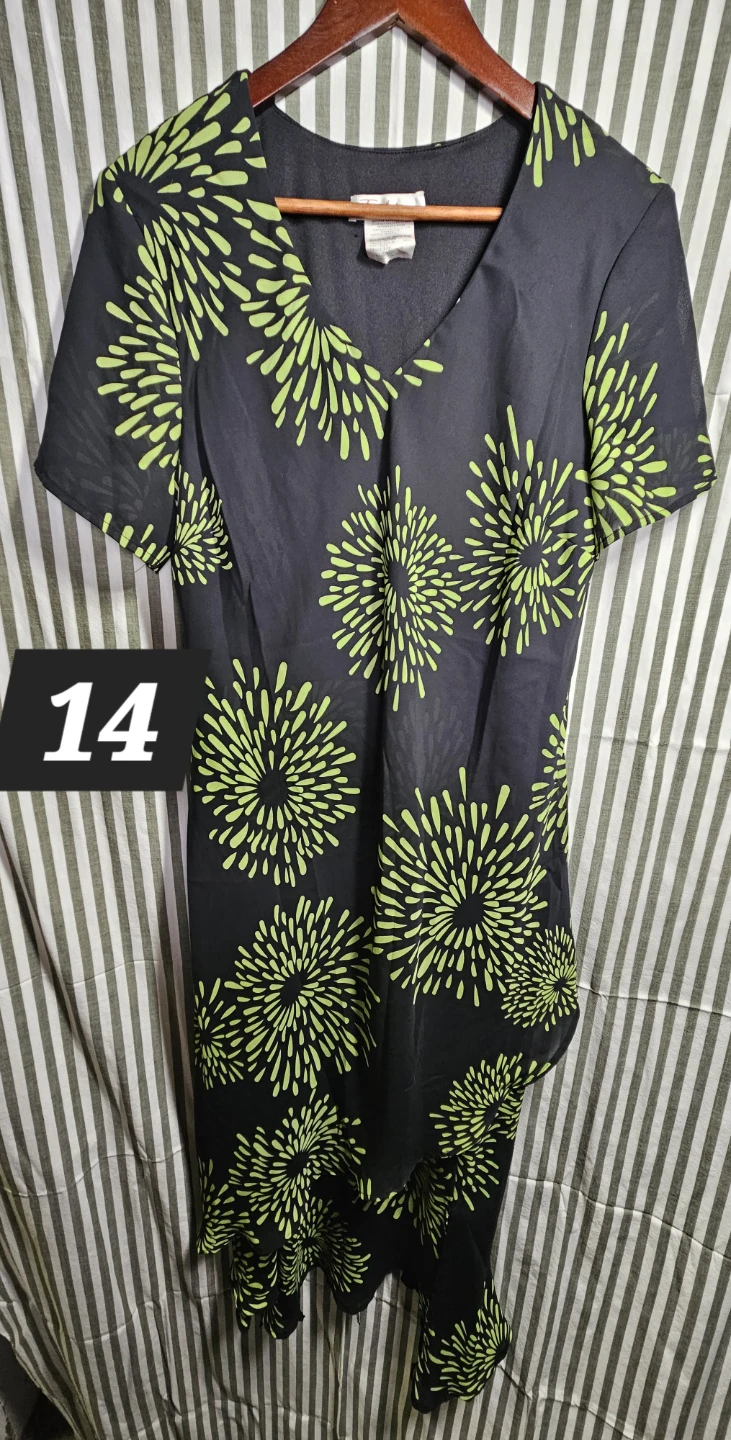 Women's Black & Green Floral Print Dress Size 14