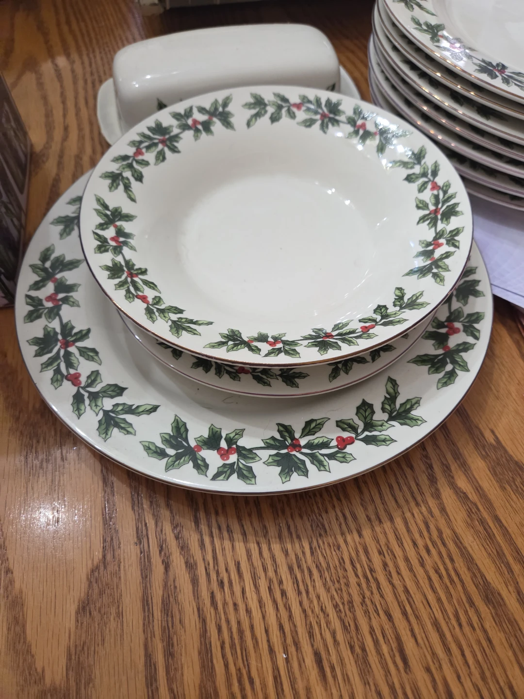 Christmas Holly Holiday Dinnerware Set - Plates & Bowls - photo 2