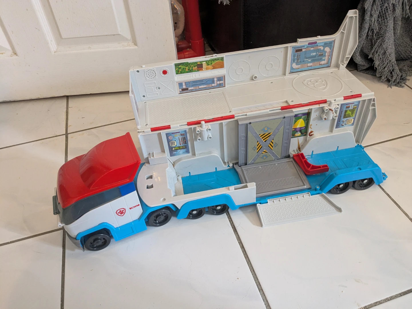 Paw Patrol Command Centre Truck - photo 2