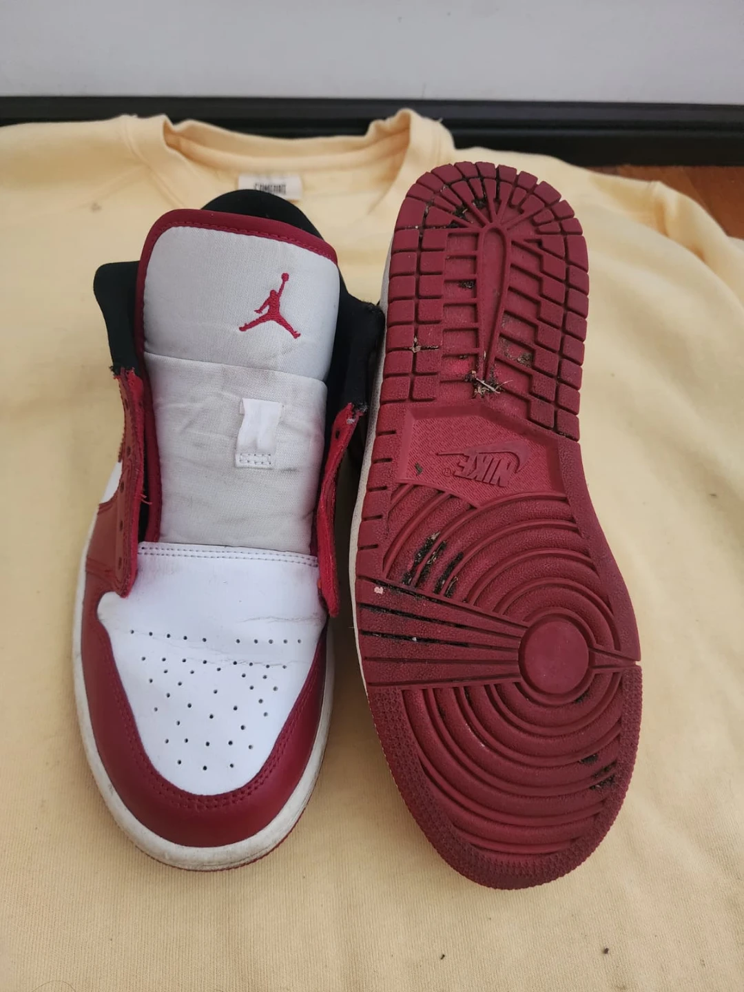 Air Jordan 1 Low SE Gym Red White Black Sneakers - photo 3