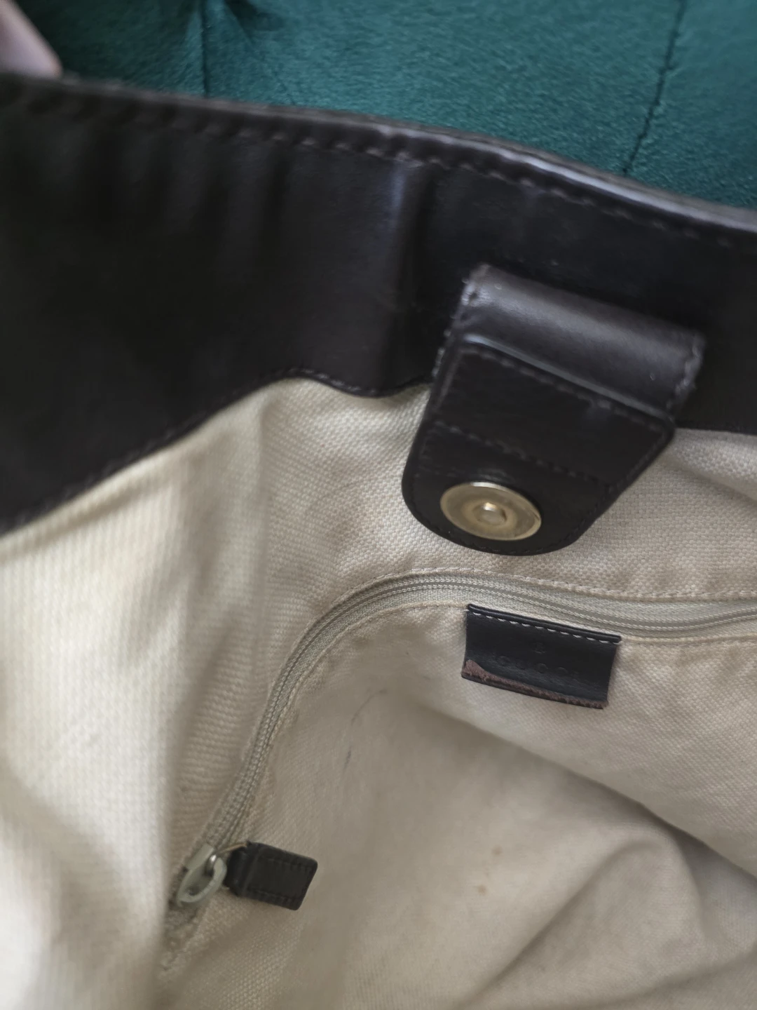 Gucci Embossed Monogram Leather Tote Bag - Brown - photo 4