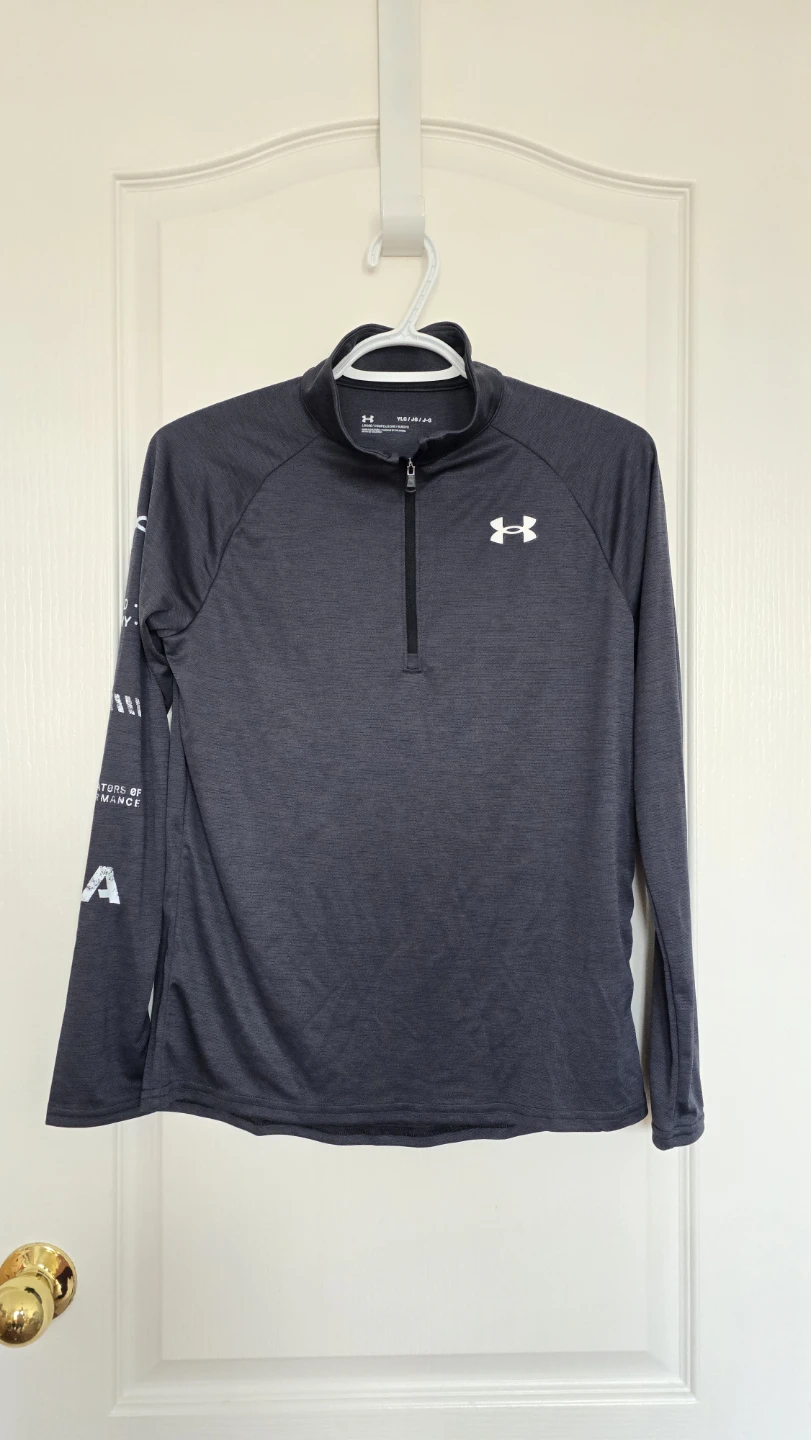 NEW Under Armour Youth Long Sleeve Half-Zip Shirt