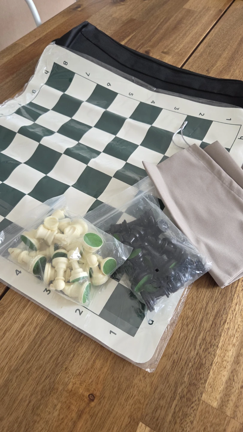 Portable Travel Chess Set *new