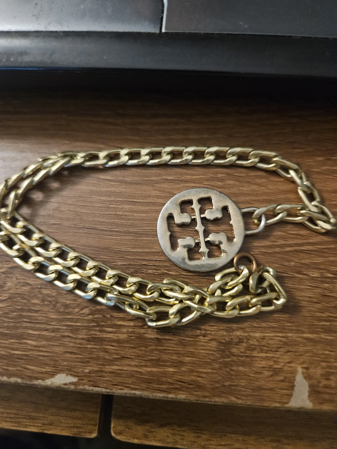 Tory Burch Chain Logo