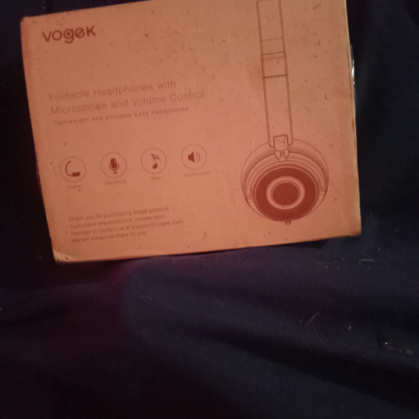 Vogek Foldable Headphones with Microphone and Volume Control - photo 2