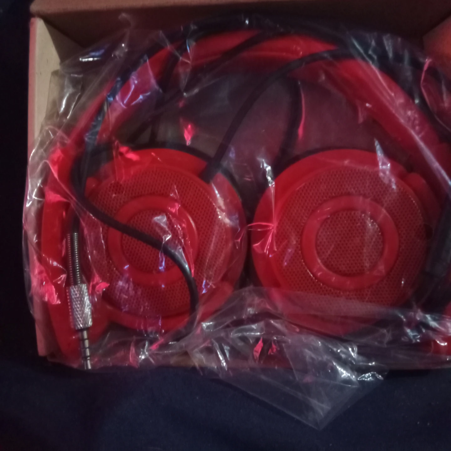 Vogek Foldable Headphones with Microphone and Volume Control - photo 5