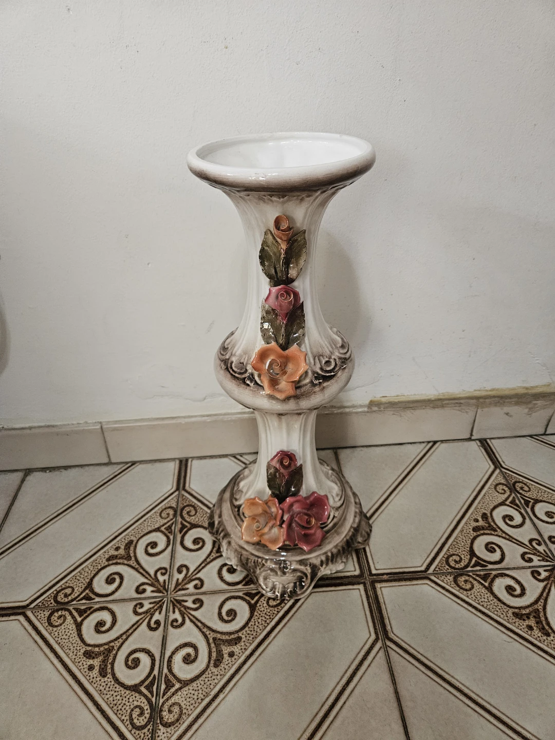 Capodimonte made in italy vase