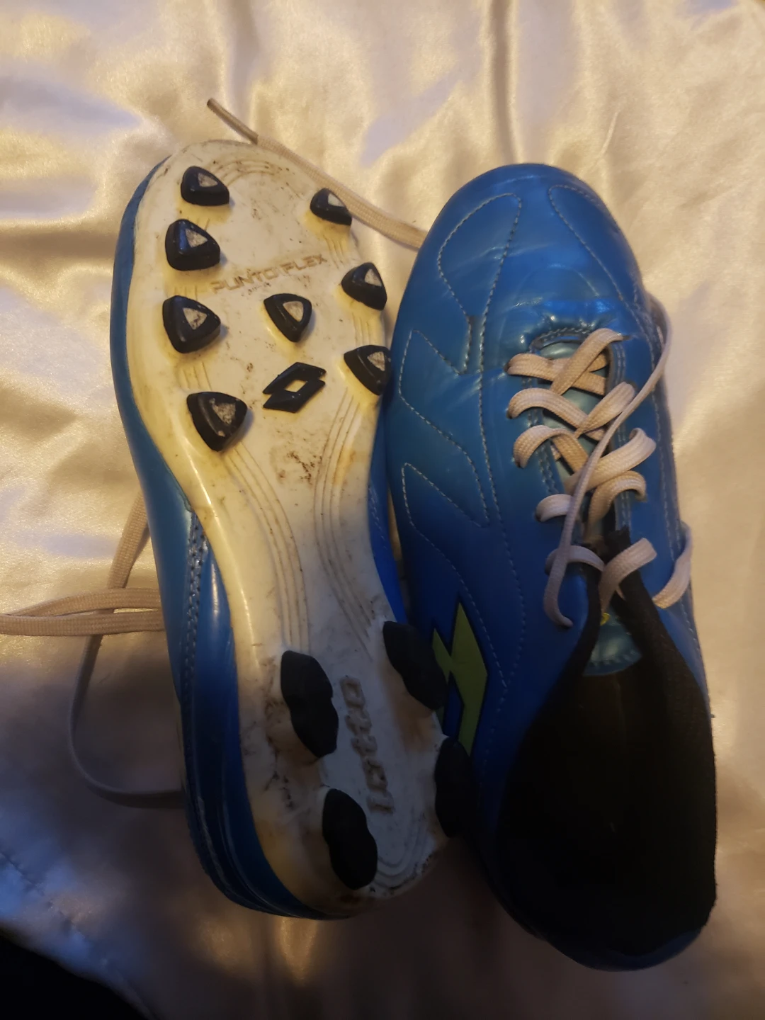 Lotto Blue Soccer Cleats