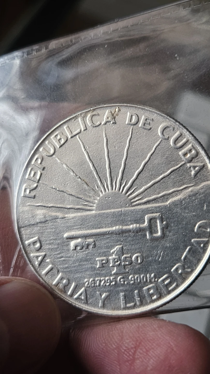 Cuba 1 Peso Coin 1853-1953 - photo 2