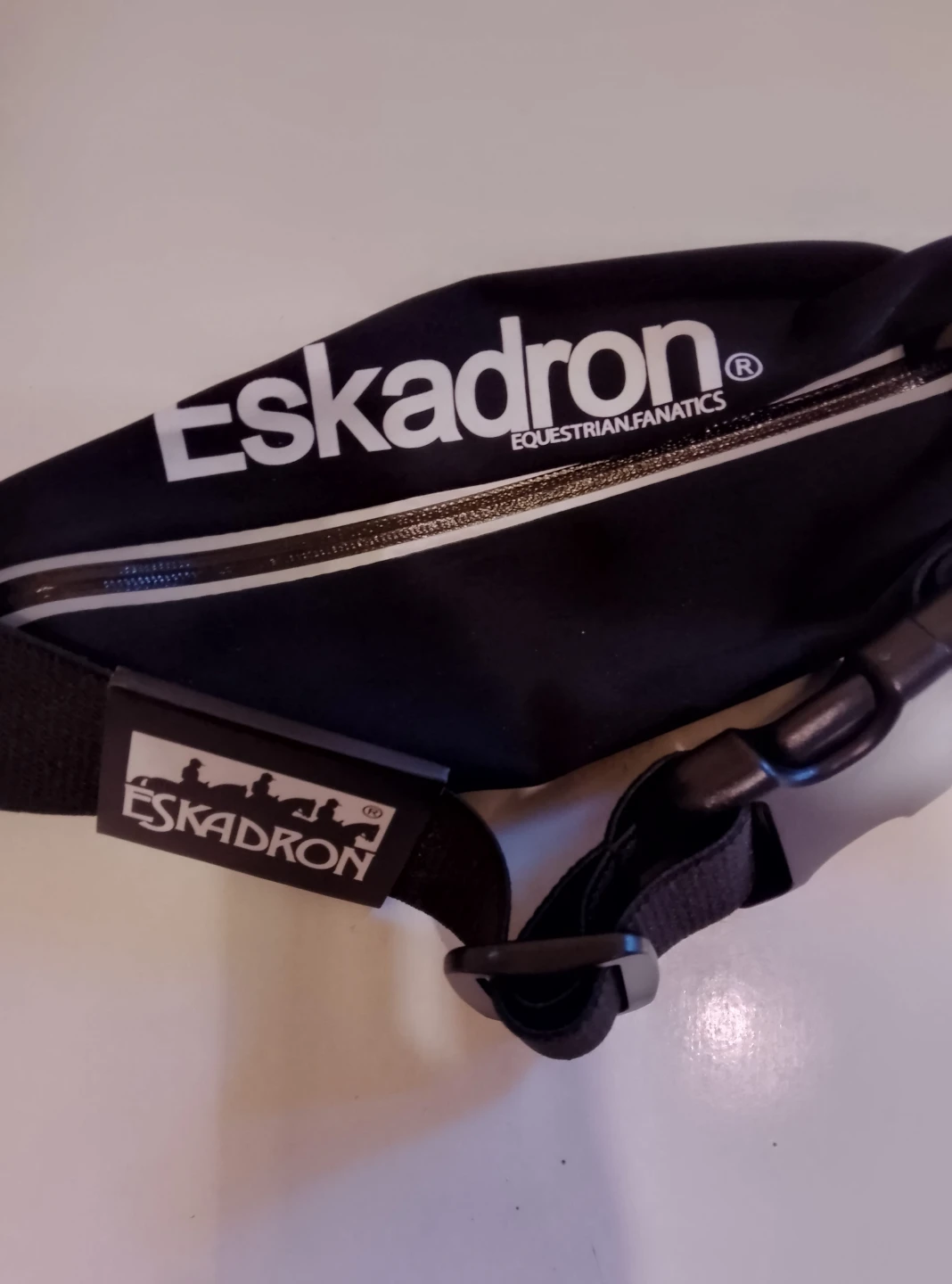 Eskadron Mobile Phone Riding Belt