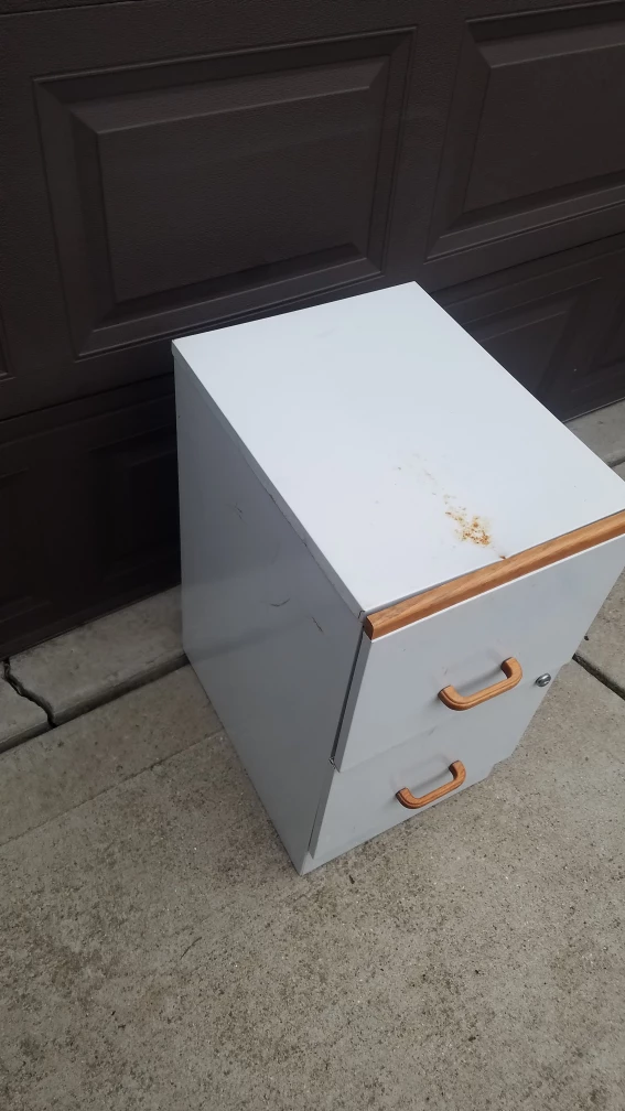 White 2-Drawer File Cabinet - photo 3