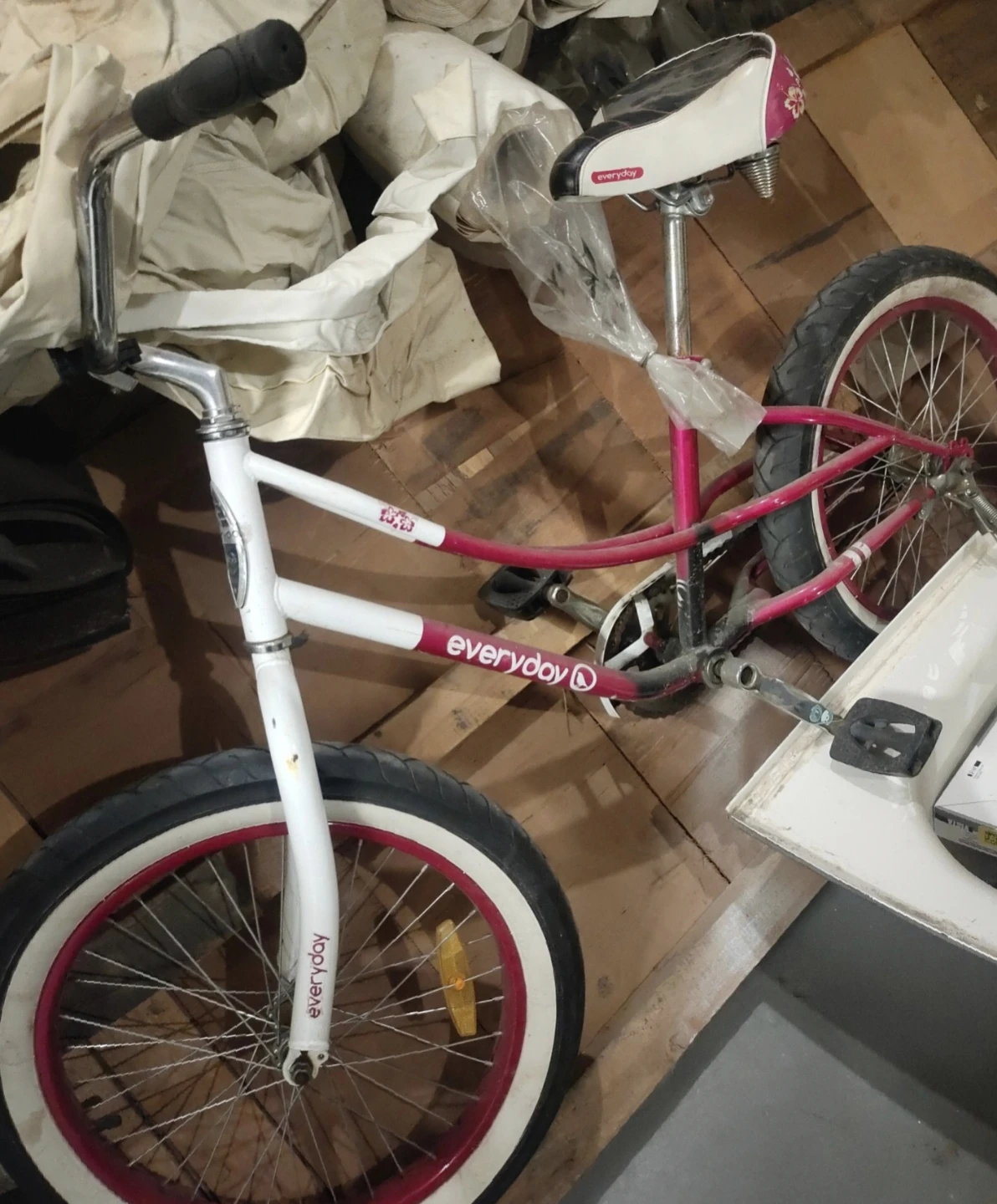 Everyday Pink and White Cruiser Bike