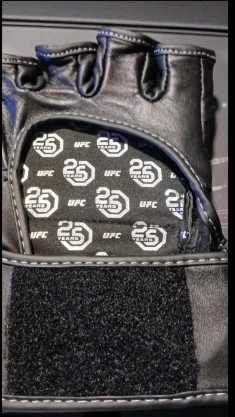 RARE UFC 25 YEAR SILVER ANNIVERSARY PROMO PACKAGE ! NEW - photo 5