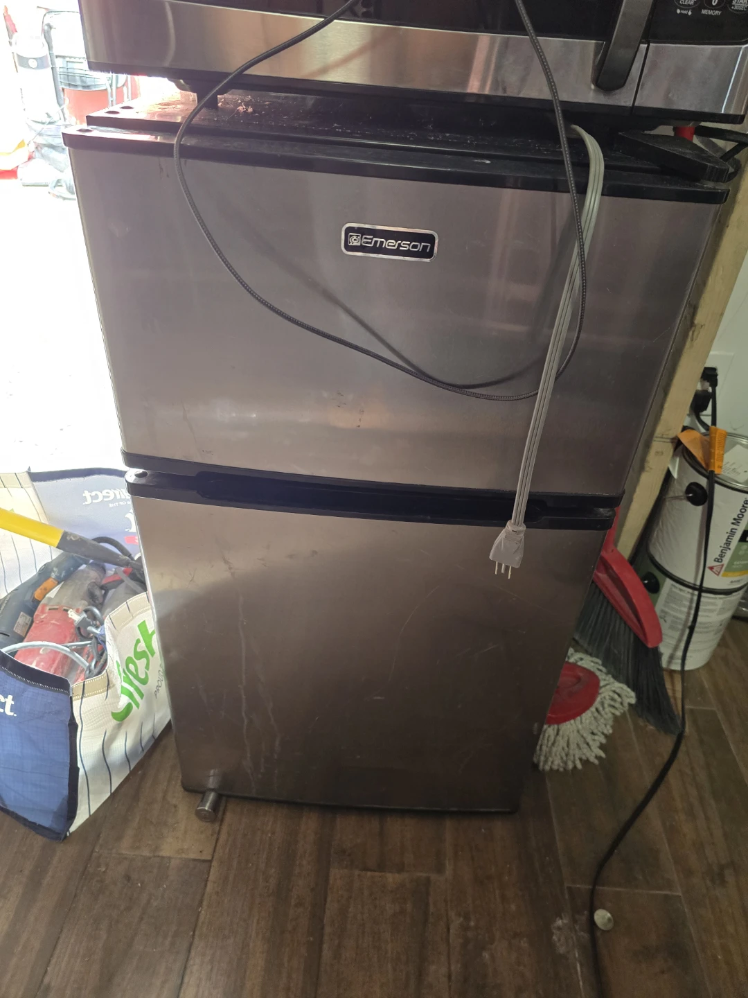 refrigerate Double Door Compact Fridge - photo 2