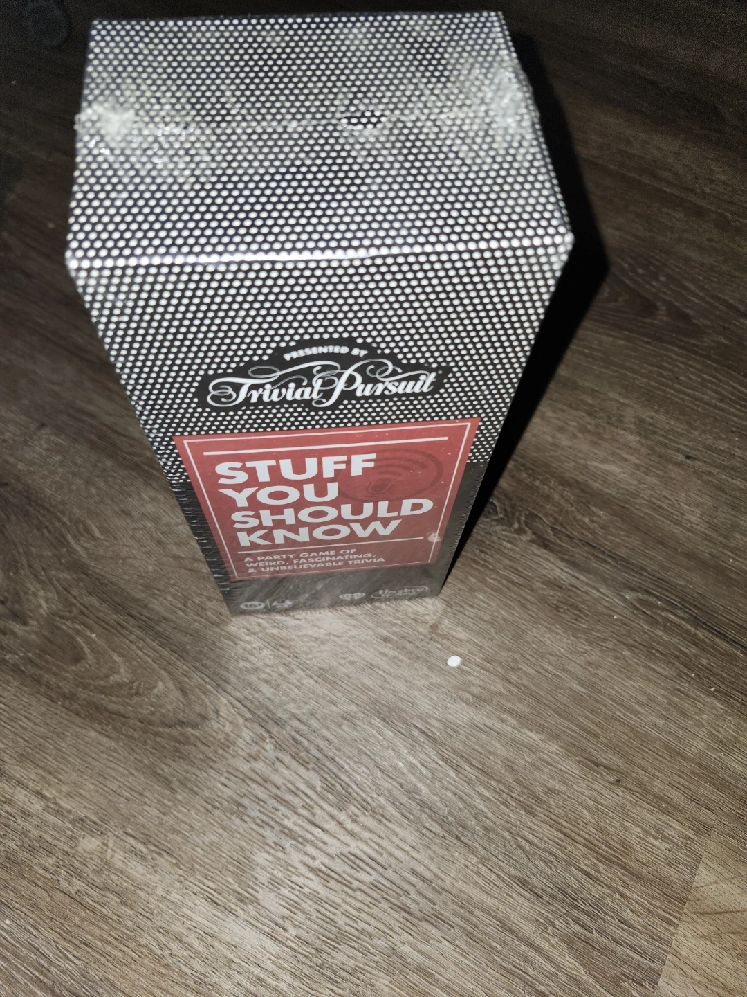 Trivial Pursuit Stuff You Should Know Party Game - photo 3