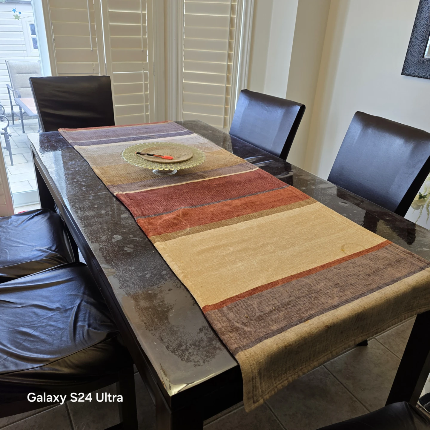 Pure wood  Brown dining table with six chairs