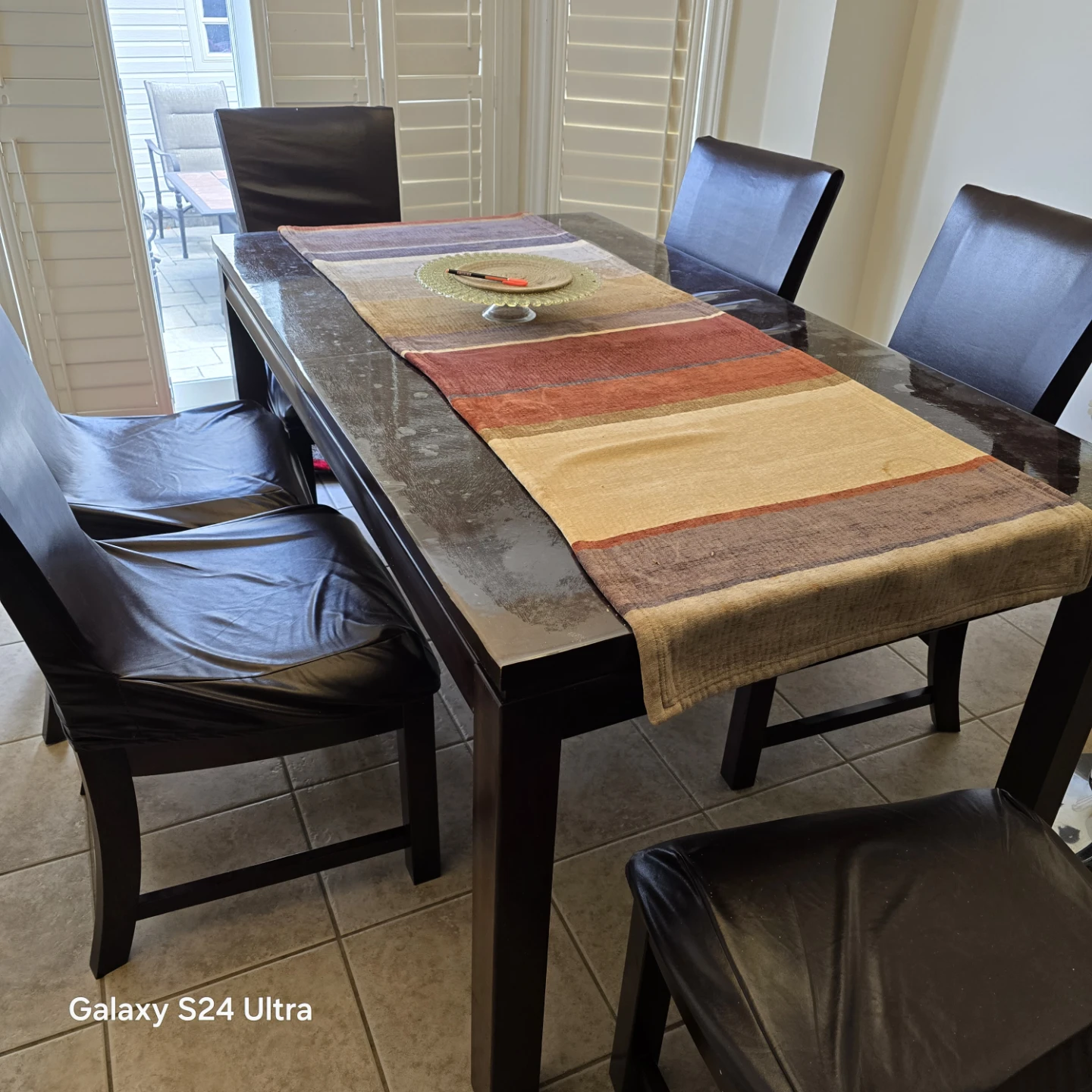 Pure wood  Brown dining table with six chairs - photo 2