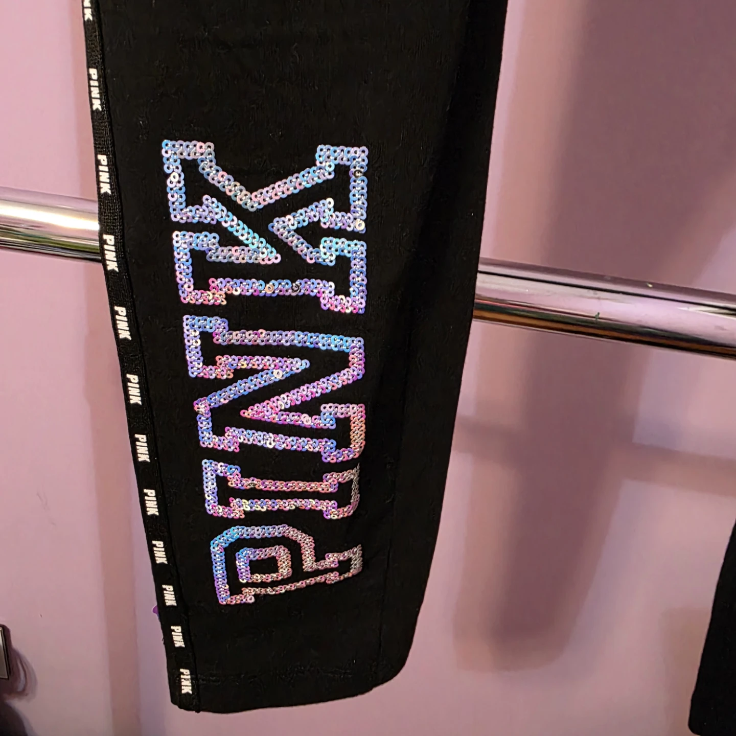 PINK Victoria's Secret Yoga Leggings with Sequins Size M - photo 3
