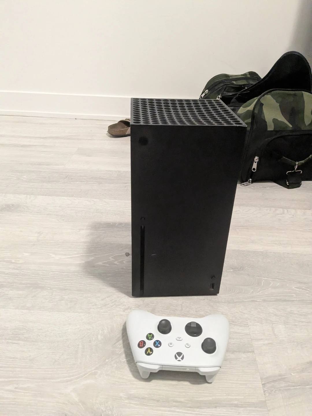 XBOX X IN VERY GOOD CONDITION - photo 2