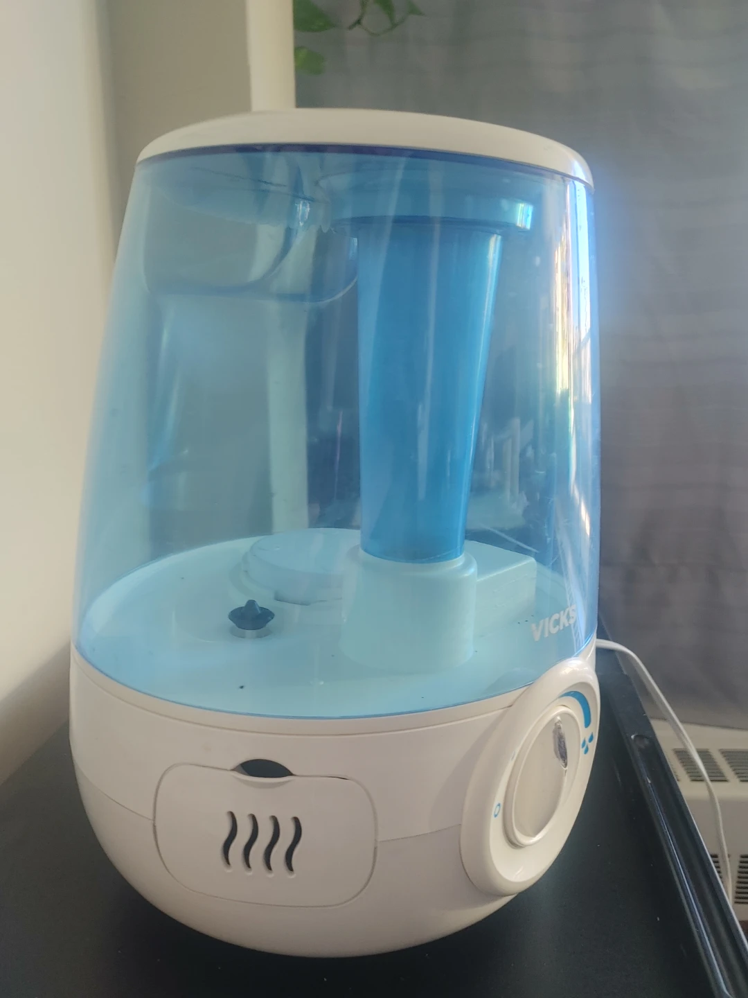 Vicks Humidifier - photo 2