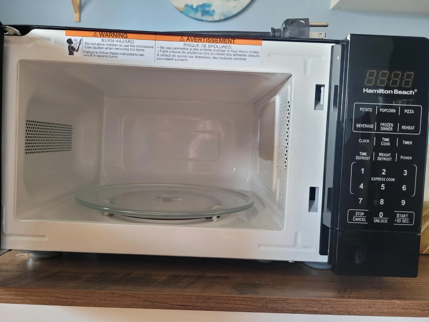 Hamilton Beach Microwave - photo 4