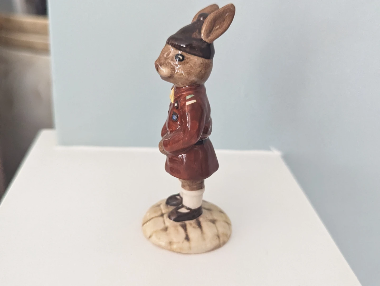Royal Doulton "Brownie" Bunnykins Figurine - photo 2