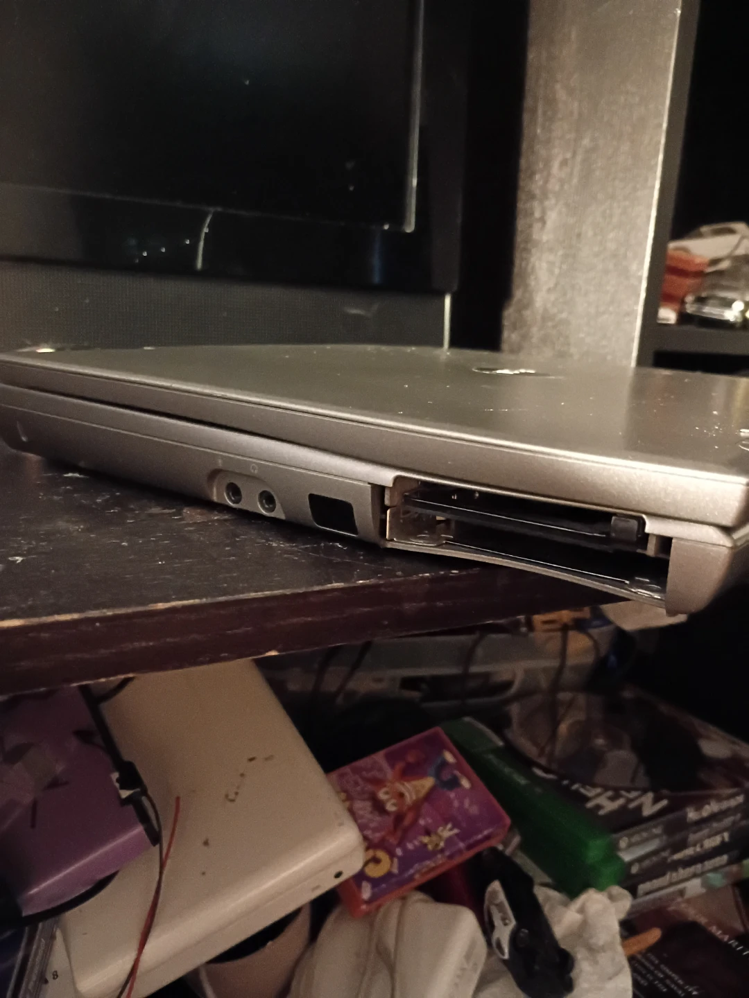 Dell Latitude D610 Laptop - photo 4