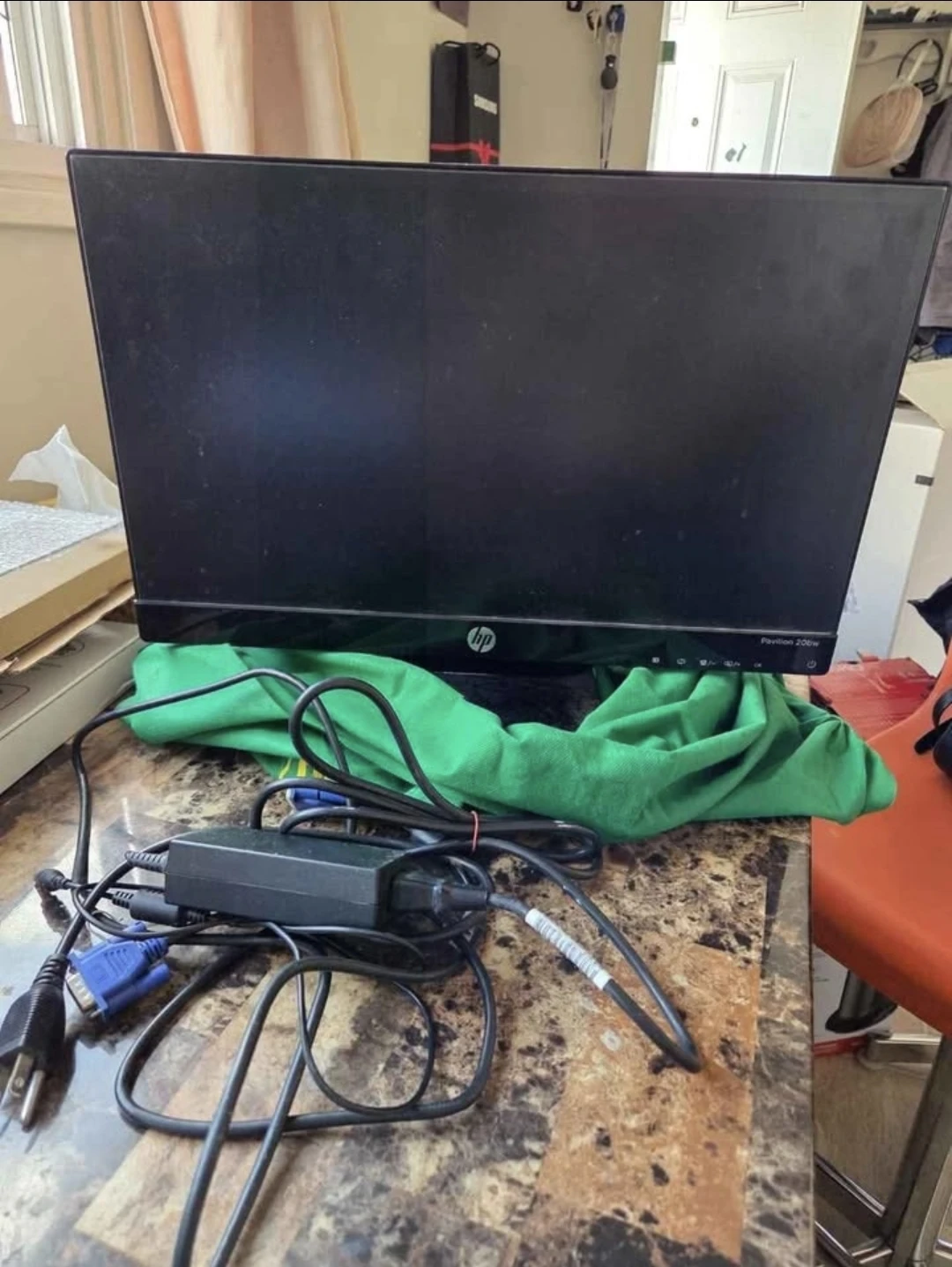 PLEASE READ 20” HP Pavilion computer monitor $25